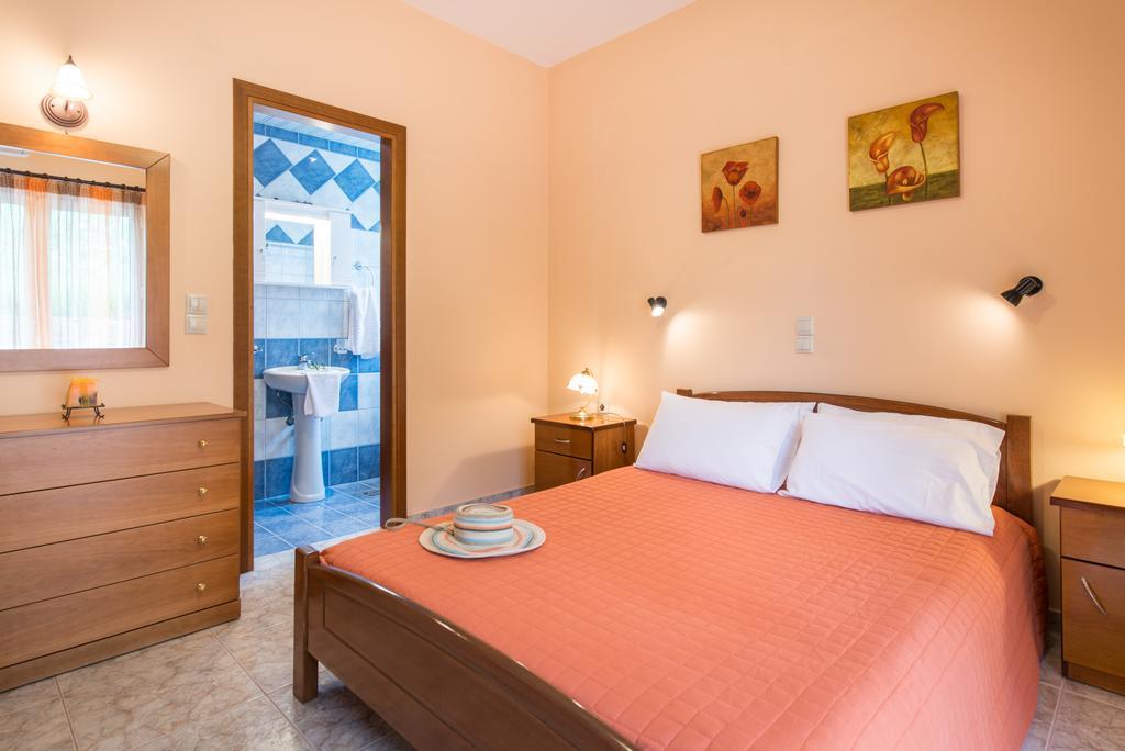 Gerovasis Apartments With Sea View Zakynthos Town Exterior photo